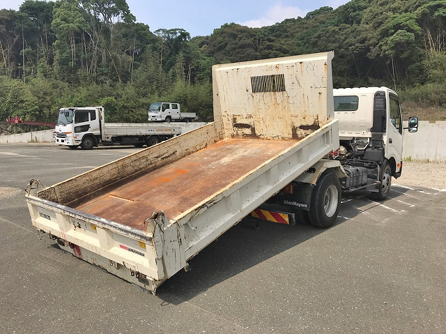 日野デュトロローダーダンプ小型（2t・3t）[写真02]