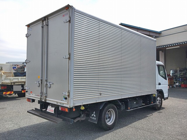 三菱ふそうキャンターアルミバン小型（2t・3t）[写真02]