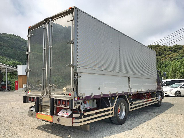 三菱ふそうファイターアルミウイング増トン（6t・8t）[写真02]