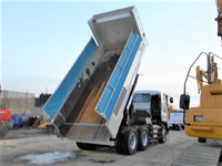 いすゞギガダンプ大型（10t）[写真02]