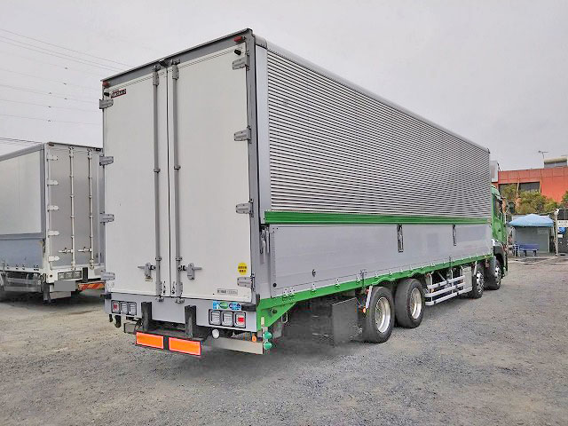 UDトラックスクオンアルミウイング大型（10t）[写真02]