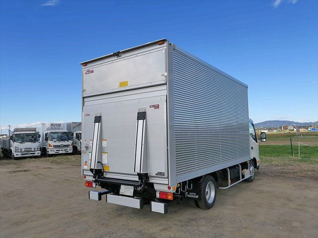 日野デュトロアルミバン小型（2t・3t）[写真02]