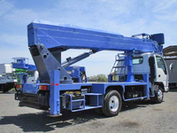 いすゞエルフ高所作業車小型（2t・3t）[写真02]