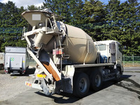 日野プロフィアミキサー車（コンクリートミキサー）大型（10t）[写真02]