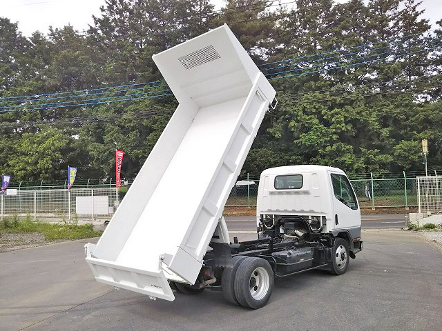 三菱ふそうキャンターダンプ小型（2t・3t）[写真02]