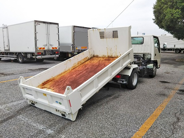 いすゞエルフローダーダンプ小型（2t・3t）[写真02]