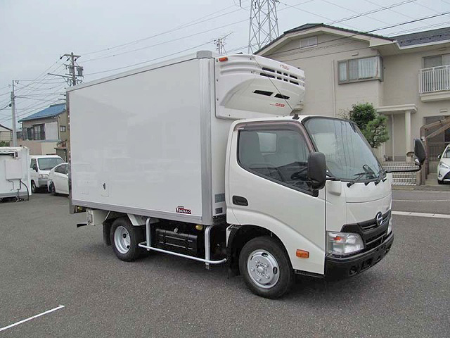 日野デュトロ冷凍車（冷蔵車）小型（2t・3t）[写真02]