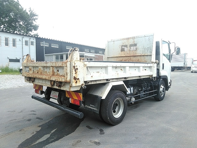 いすゞフォワードダンプ中型（4t）[写真02]