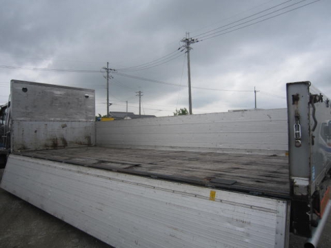 日野レンジャーアルミブロック中型（4t）[写真02]