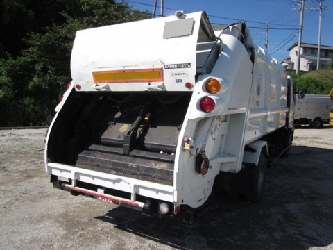 日野レンジャーパッカー車（塵芥車）中型（4t）[写真02]