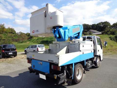 いすゞエルフ高所作業車小型（2t・3t）[写真02]