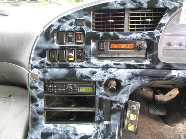 いすゞギガダンプ大型（10t）[写真32]