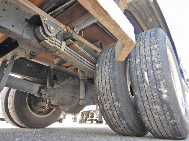 日野デュトロ平ボディ小型（2t・3t）[写真12]