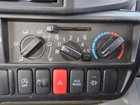 日野デュトロ平ボディ小型（2t・3t）[写真20]