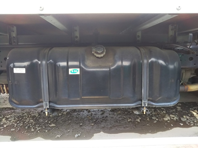 いすゞエルフアルミバン小型（2t・3t）[写真20]