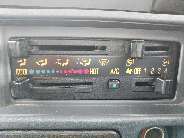 いすゞエルフアルミバン小型（2t・3t）[写真38]