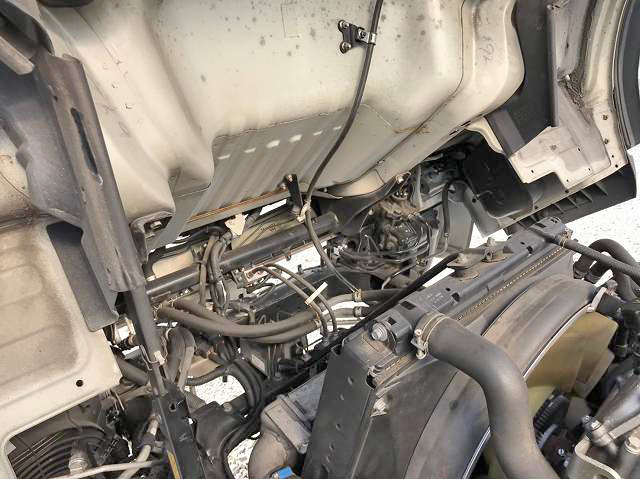 三菱ふそうキャンターアルミバン小型（2t・3t）[写真17]