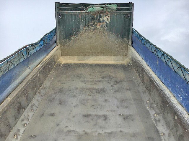 ボルボボルボFMダンプ大型（10t）[写真07]