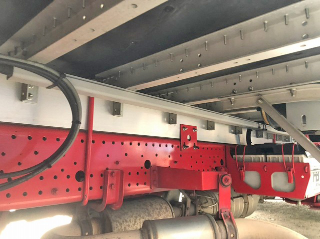 いすゞフォワードアルミウイング中型（4t）[写真22]