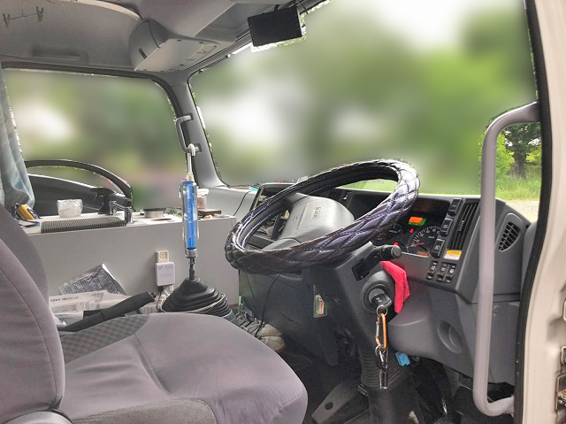 いすゞフォワードアルミウイング中型（4t）[写真31]