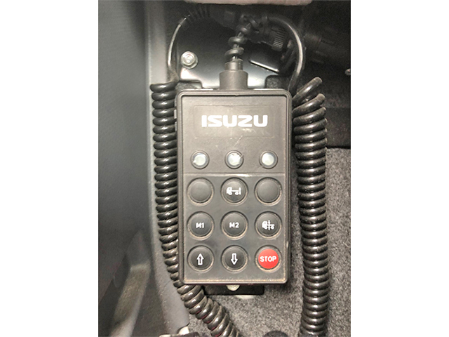 いすゞフォワードアルミウイング中型（4t）[写真37]