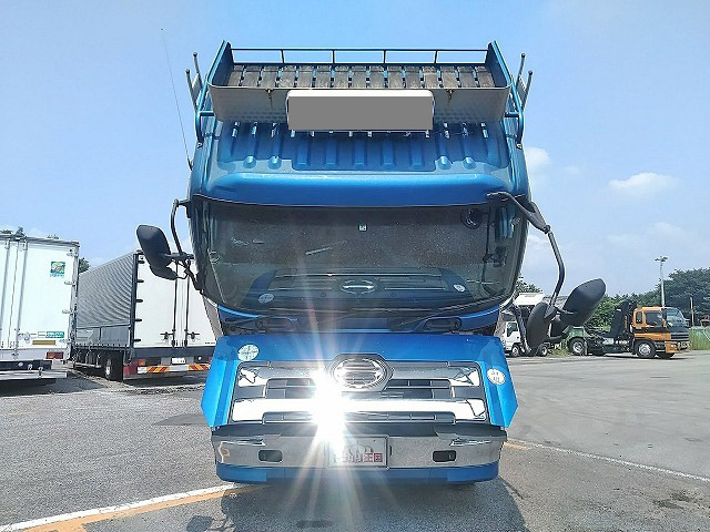日野プロフィアアルミブロック大型（10t）[写真10]