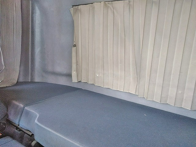 日野プロフィアアルミブロック大型（10t）[写真30]