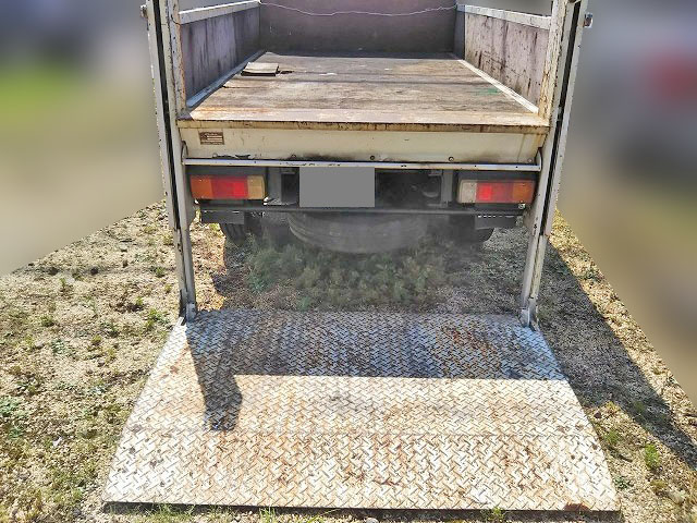 日野デュトロ平ボディ小型（2t・3t）[写真11]