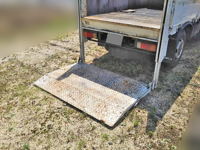 日野デュトロ平ボディ小型（2t・3t）[写真12]