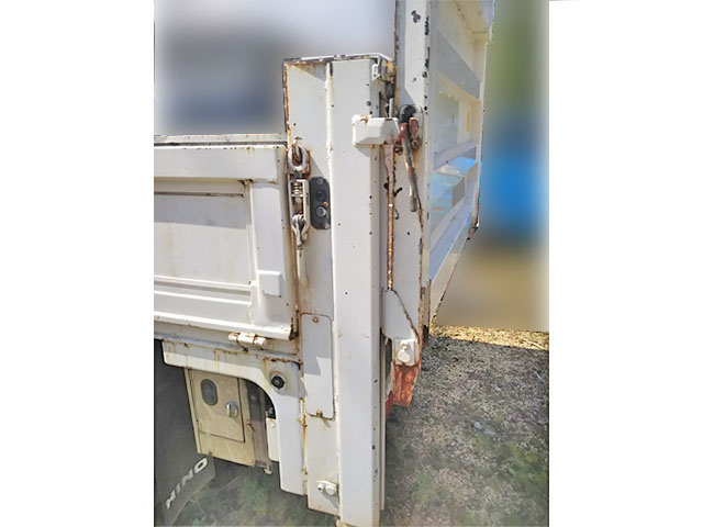 日野デュトロ平ボディ小型（2t・3t）[写真15]