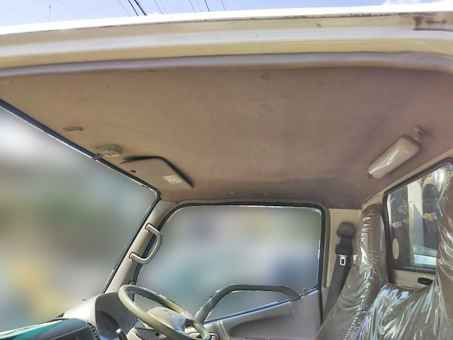 日野デュトロ平ボディ小型（2t・3t）[写真30]