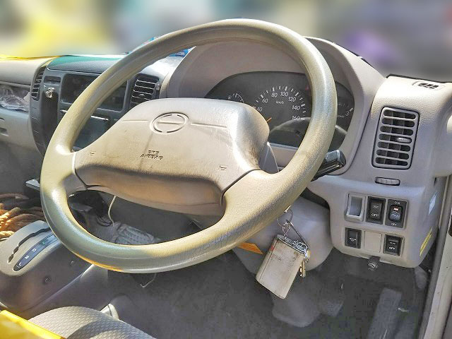 日野デュトロ平ボディ小型（2t・3t）[写真33]