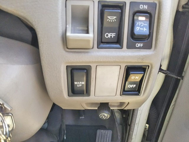 日野デュトロ平ボディ小型（2t・3t）[写真35]