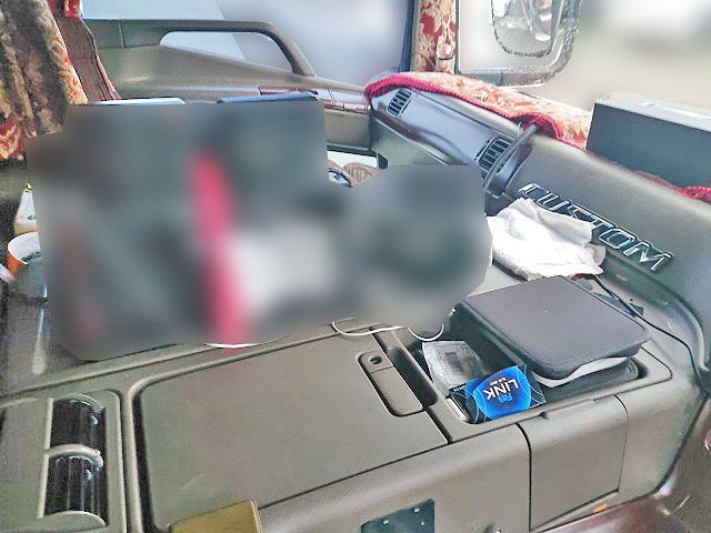 三菱ふそうスーパーグレートダンプ大型（10t）[写真30]