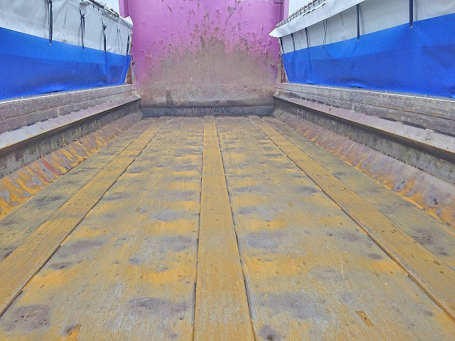 三菱ふそうスーパーグレートダンプ大型（10t）[写真07]