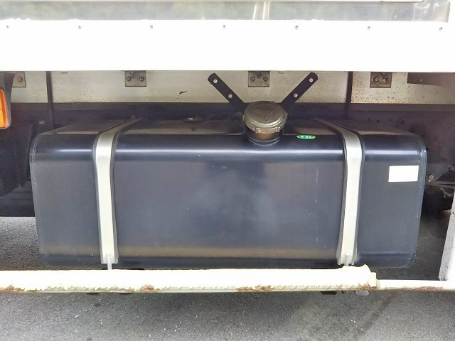 日野レンジャー冷凍車（冷蔵車）中型（4t）[写真17]