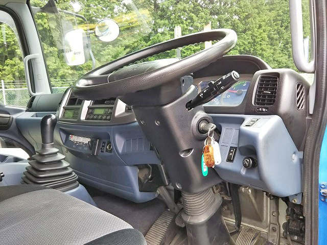 日野レンジャー冷凍車（冷蔵車）中型（4t）[写真30]