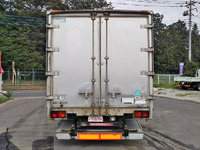 日野レンジャー冷蔵冷凍ウイング中型（4t）[写真10]