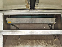 日野レンジャー冷蔵冷凍ウイング中型（4t）[写真14]