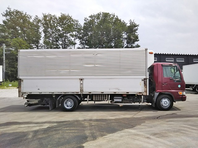 日野レンジャー冷蔵冷凍ウイング中型（4t）[写真07]