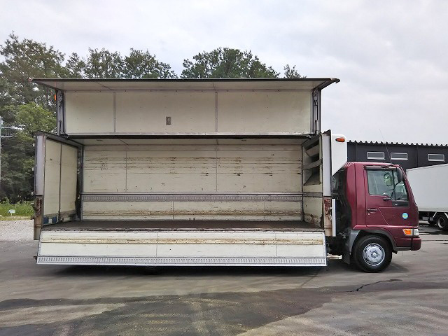 日野レンジャー冷蔵冷凍ウイング中型（4t）[写真08]