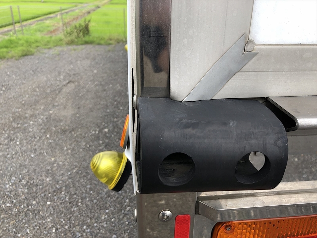 日野レンジャー冷凍車（冷蔵車）中型（4t）[写真11]