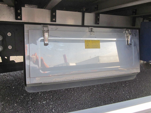 日野レンジャー冷凍車（冷蔵車）中型（4t）[写真17]