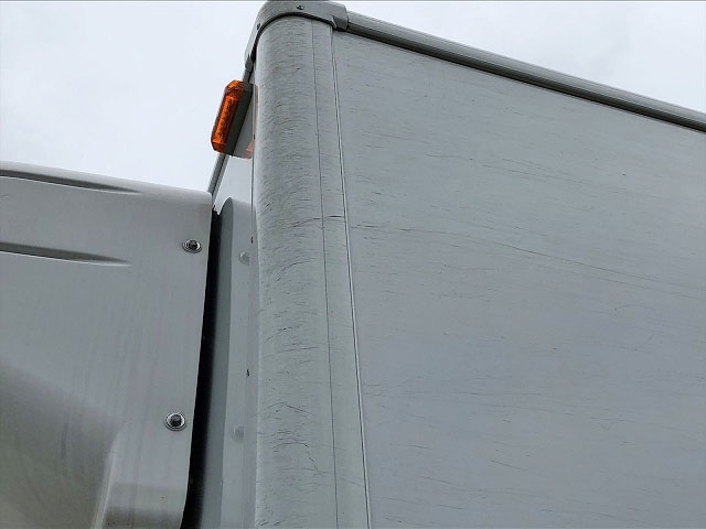 日野レンジャー冷凍車（冷蔵車）中型（4t）[写真03]