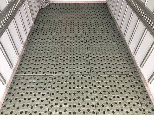 三菱ふそうキャンター冷凍車（冷蔵車）小型（2t・3t）[写真15]