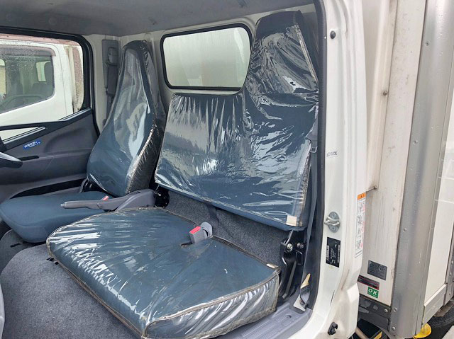 三菱ふそうキャンター冷凍車（冷蔵車）小型（2t・3t）[写真33]