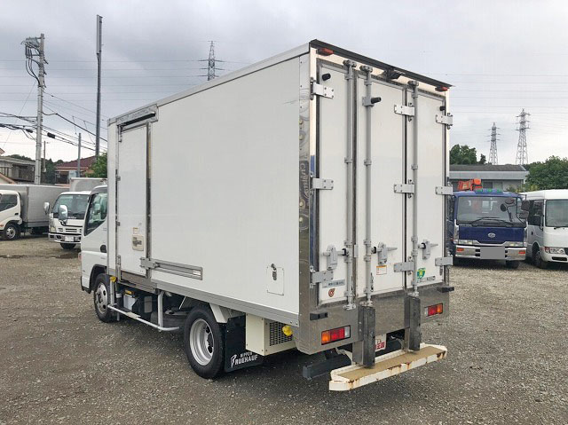 三菱ふそうキャンター冷凍車（冷蔵車）小型（2t・3t）[写真04]