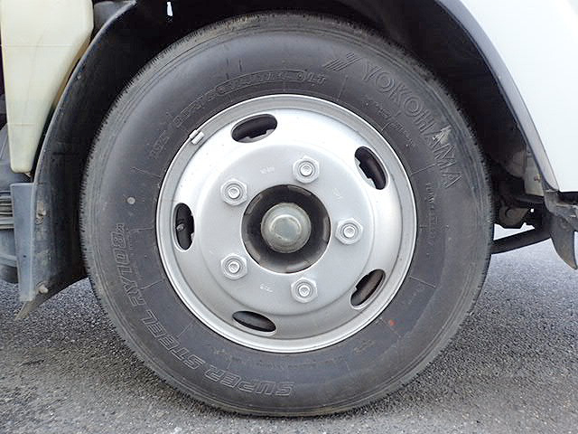 いすゞエルフアルミウイング小型（2t・3t）[写真12]