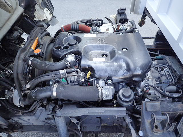 いすゞエルフアルミウイング小型（2t・3t）[写真15]