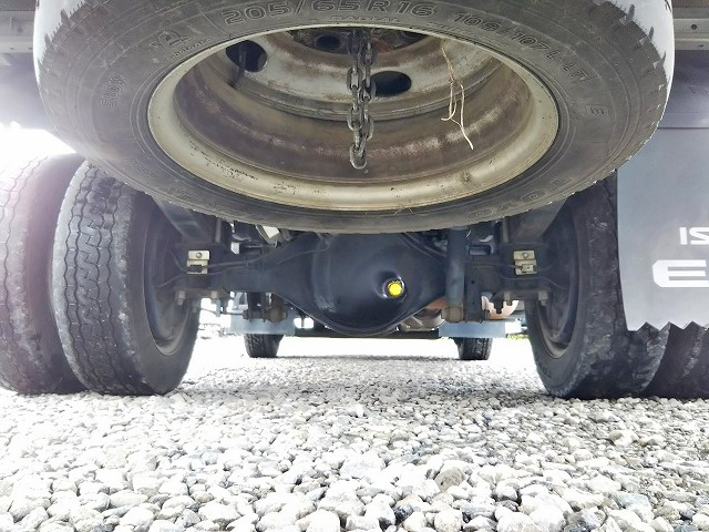 いすゞエルフアルミバン小型（2t・3t）[写真20]